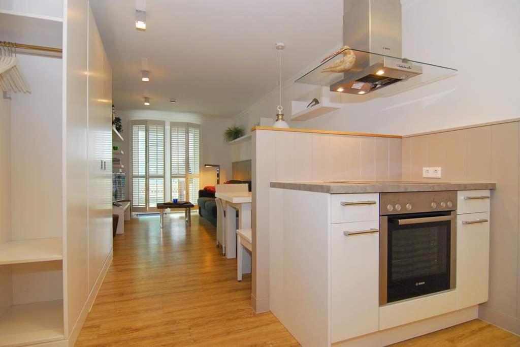 Apartment Brandenburgerstrasse 5b, Whg 2 *